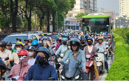 Giải bài toán căn cơ để Hà Nội bớt ùn tắc giao thông