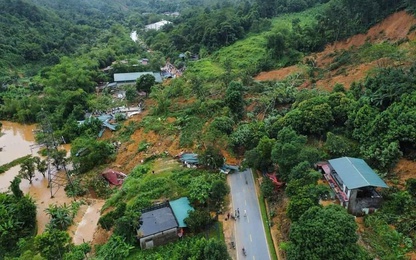 Hà Giang thông báo phân luồng sau vụ sạt lở nghiêm trọng trên QL2