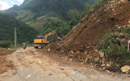 Cao Bằng: Nhiều tuyến đường bị ngập, hư hỏng sau mưa lũ