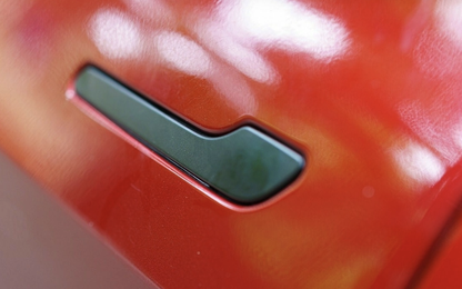 Tay nắm cửa thò thụt dễ bị loại bỏ sau loạt vụ tai nạn