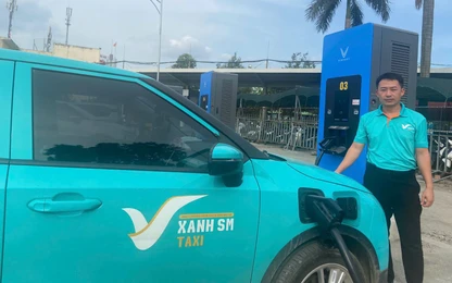 Tài xế dịch vụ Xanh SM: “Hạ tầng sạc mở rộng, thu nhập và chất lượng cuộc sống của tôi nâng cao hơn”