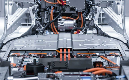 Hồi sinh pin xe điện bằng cách tiêm dung dịch