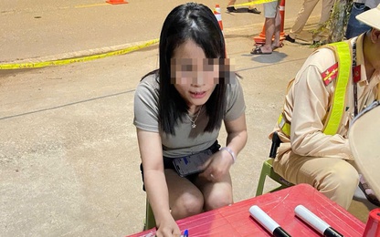 Video người phụ nữ có nồng độ cồn gần gấp đôi mức kịch khung, hất máy đo của CSGT