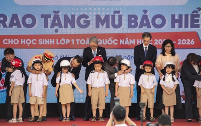 Honda Việt Nam tặng mũ bảo hiểm cho 1,8 triệu học sinh lớp 1 trên cả nước