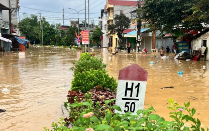 Lạng Sơn: Nước dâng cao, QL4A bị tắc
