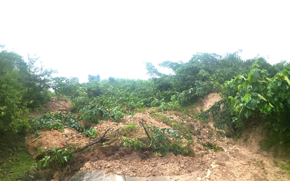 Đà Nẵng: Tuyến đường Trường Sơn Đông, Hồ Chí Minh tiếp tục sạt lở đất, giao thông bị tắc hoàn toàn