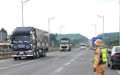 Tiếp tục hạn chế giao thông trên cao tốc La Sơn - Hòa Liên do nguy cơ sạt trượt