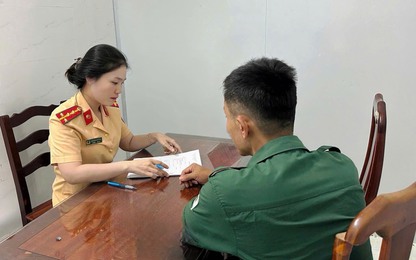 Người dân quay video phản ánh, CSGT TP.HCM xử phạt tài xế xe khách 5 triệu đồng vì chạy vào làn đường cấm