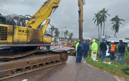 Cận cảnh khắc phục xói lở gây đứt cầu đường các tuyến quốc lộ ở Nam Trung bộ
