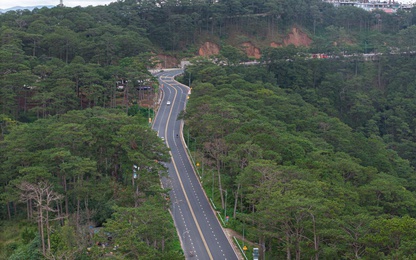Hàng trăm điểm sạt lở chia cắt giao thông, Lâm Đồng gấp rút triển khai khắc phục
