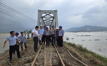 Đường sắt Bắc – Nam qua khu vực Nam Trung Bộ đã thông tuyến trở lại