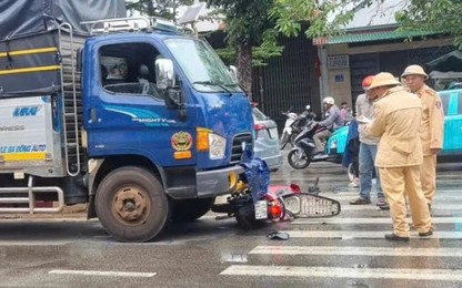 Hai ông cháu tử vong thương tâm sau va chạm giữa xe tải và xe máy tại Gia Lai