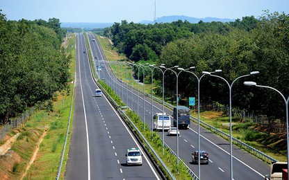 Thí điểm điều chỉnh phân làn trên cao tốc TP. Hồ Chí Minh - Long Thành - Dầu Giây