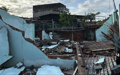 Bão số 13 phá hủy nhiều ngôi nhà, tuyến đường giao thông ở Đắk Lắk, Gia Lai