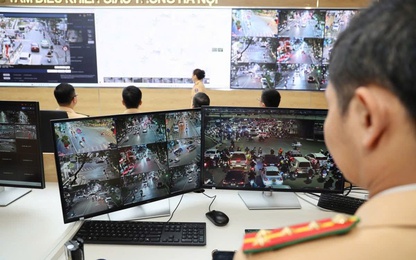 Hà Nội: Camera AI giúp CSGT phát hiện, "đón lõng" xử lý loạt xe tải vi phạm