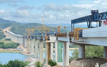 Chùm ảnh thi công cầu Kỳ Lộ thuộc Dự án cao tốc thành phần đoạn Quy Nhơn - Chí Thạnh