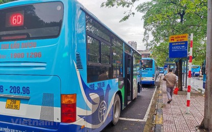 Hà Nội tạm dừng 18 tuyến xe buýt phục vụ lễ sơ duyệt A80
