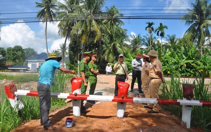 Gia Lai: Hợp sức đóng, xoá lối đi tự mở qua đường sắt