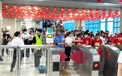 Hà Nội metro tăng chuyến, giao thông công cộng giải tỏa nhanh hành khách dịp Quốc khánh 2/9