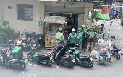 TP.HCM: Xử lý nghiêm các trường hợp lấn chiếm lề đường, vỉa hè