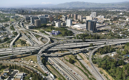 Quy hoạch giao thông để giảm ùn tắc: Từ phương tiện đến hạ tầng