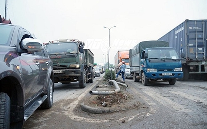 Khắc phục điểm mất ATGT tại ngã tư Ghẽ trên QL5