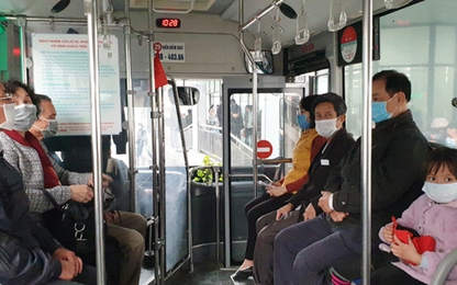 Khuyến cáo hạn chế đi lại bằng xe buýt để tránh lây nhiễm vi-rút Corona