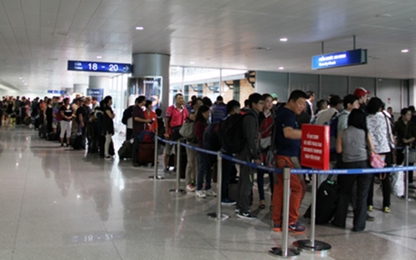 Thông tin hỗ trợ hành khách tại sân bay Tân Sơn Nhất dịp Tết