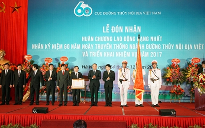 Cục Đường thủy Nội địa Việt Nam đón nhận Huân chương Lao động hạng Nhất