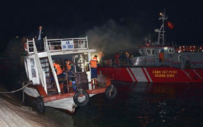 Tàu du lịch “phát hỏa” trong đêm tại cảng Tuần Châu