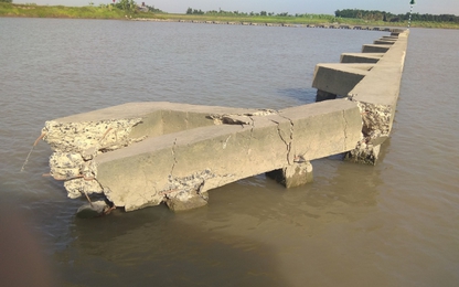 Báo động tình trạng mất ATGT đường thủy trên sông Kinh Thầy