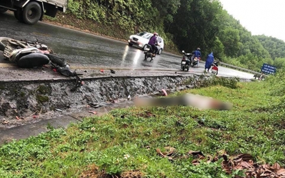 Hòa Bình: 1 nạn nhân tử vong trong vụ 2 xe máy đấu đầu