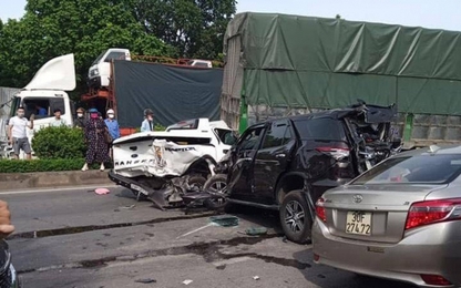 Thanh Hóa: Tai nạn liên hoàn 10 ô tô, 6 người thương vong