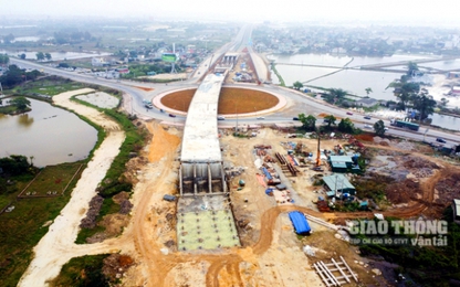 Nỗ lực hoàn thành cao tốc Mai Sơn - QL45 trước 3 tháng
