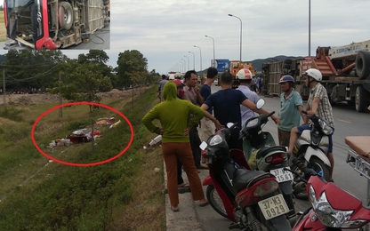 Nghệ An: Lật xe khách giường nằm, 8 người thương vong
