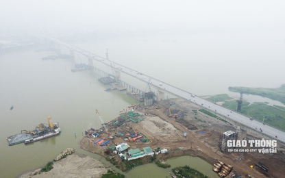 Ảnh: Nhà thầu mạnh tăng tốc thi công cầu Vĩnh Tuy 2 vượt sông Hồng