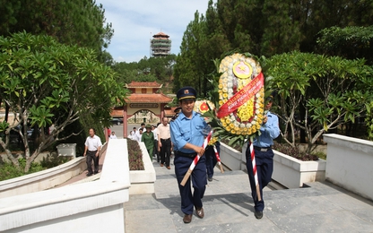 Kỷ niệm ngày Thương binh- liệt sỹ: Viếng nghĩa trang ngành GTVT dọc Trường Sơn