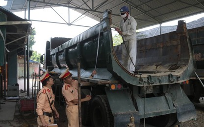 Tuyên Quang: Xe tải “khủng” cơi nới thành thùng vắng bóng trên quốc lộ