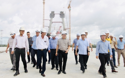 Cầu Mỹ Thuận 2 đang thi công ra sao?