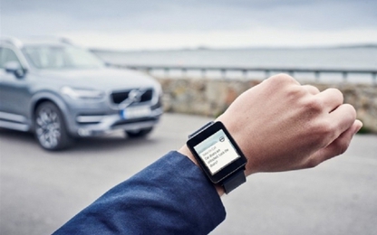 Volvo đưa dịch vụ điều khiển từ xa xe hơi lên smartwatch