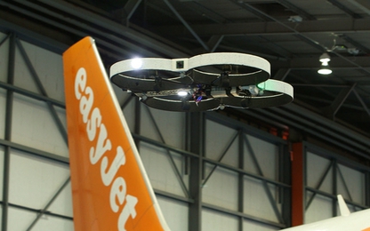 EasyJet áp dụng drone vào sửa chữa máy bay