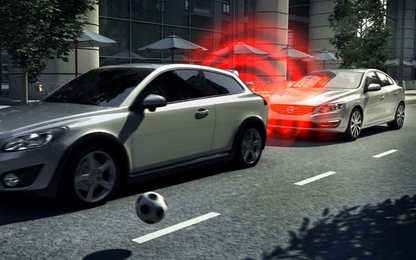 Công nghệ phanh tự động sẽ giúp giảm thiểu phần lớn số vụ tai nạn