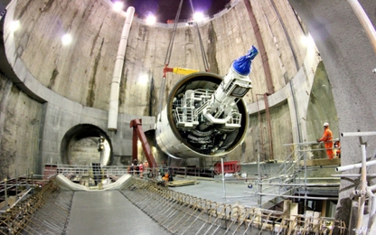 Những hình ảnh về xây dựng hệ thống đường hầm tàu điện Crossroad tại Anh
