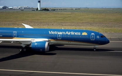 Máy bay 787 Dreamliner của Vietnam Airlines trình diễn cất cánh thẳng đứng