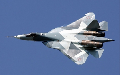 Máy bay chiến đấu Nga trình diễn màn nhào lộn ấn tượng