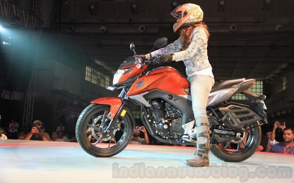 Honda ra mắt CB Hornet 160R tại Ấn Độ
