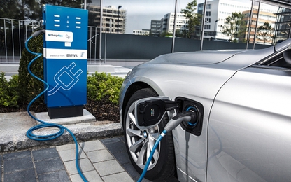 BMW công bố xe hơi điện tiêu thụ nhiên liệu tối thiểu 1,9 lít/100km