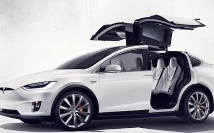 Tesla Model X sẽ có thêm chế độ tự lái