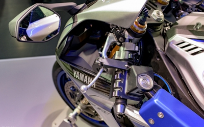 Thông tin chi tiết về robot lái xe Motobot của Yamaha