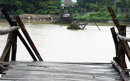 1.000 hộ ở Khánh Hòa khốn đốn vì mưa lũ cuốn trôi cầu